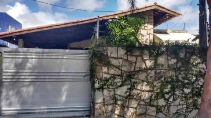 Casa com 4 Quartos à Venda, 225 m² por R$ 750.000 Bessa, João Pessoa - PB