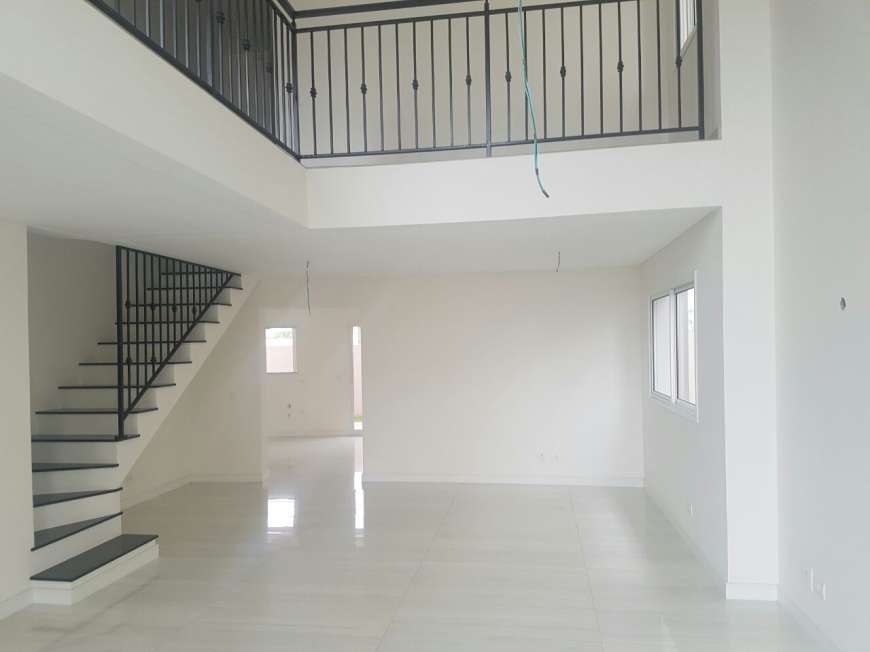 Apartamento com 3 Quartos à Venda, 250 m² por R$ 1.590.000 Rua Hermenegildo Luca, 101 - São Braz, Curitiba - PR
