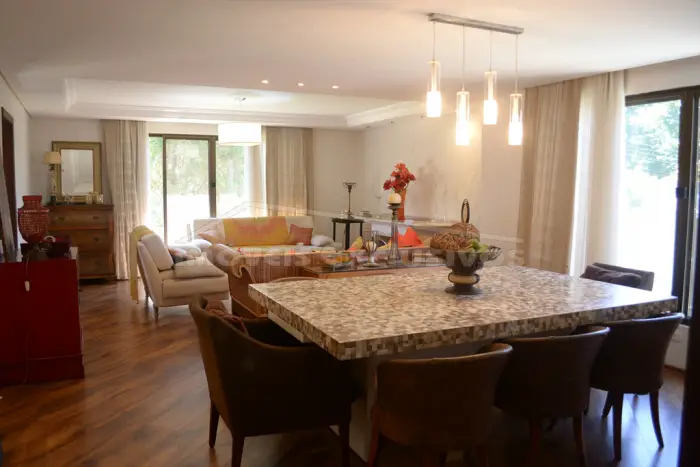 Casa de Condomínio com 5 Quartos para Alugar, 500 m² por R$ 9.900/Mês Rua Padre José Kentenich - Campo Comprido, Curitiba - PR
