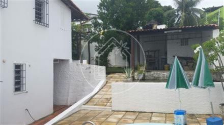 Casa com 5 Quartos à Venda por R$ 850.000 Rua da Praia, 126 - Ponta Negra, Natal - RN