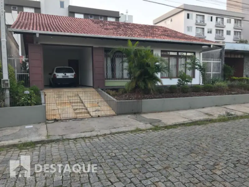 Casa com 3 Quartos à Venda, 229 m² por R$ 460.000 Itoupava Seca, Blumenau - SC