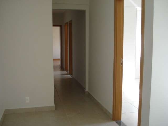 Apartamento com 2 Quartos para Alugar, 60 m² por R$ 850/Mês Avenida Arquiteto Morandi - Barreiro, Belo Horizonte - MG