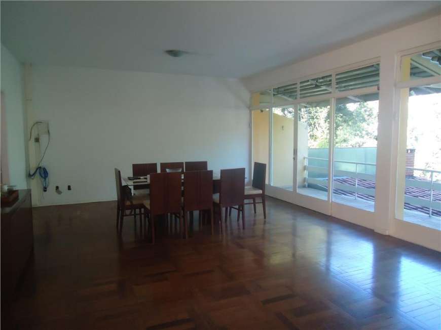 Casa com 3 Quartos para Alugar, 350 m² por R$ 8.000/Mês Jardim Brasil, Jundiaí - SP