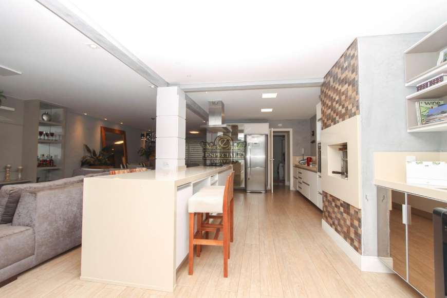 Casa de Condomínio com 3 Quartos para Alugar, 286 m² por R$ 8.900/Mês Campo Comprido, Curitiba - PR