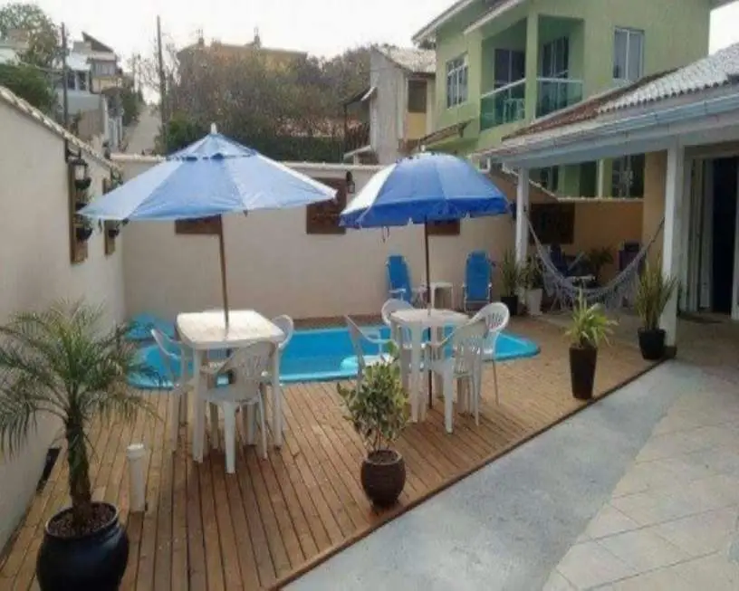 Casa com 3 Quartos para Alugar, 130 m² por R$ 900/Dia Santinho, Florianópolis - SC