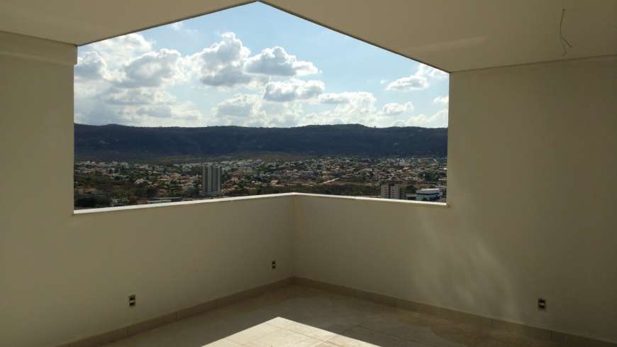 Apartamento com 4 Quartos à Venda, 240 m² por R$ 960.000 Jardim São Luiz, Montes Claros - MG