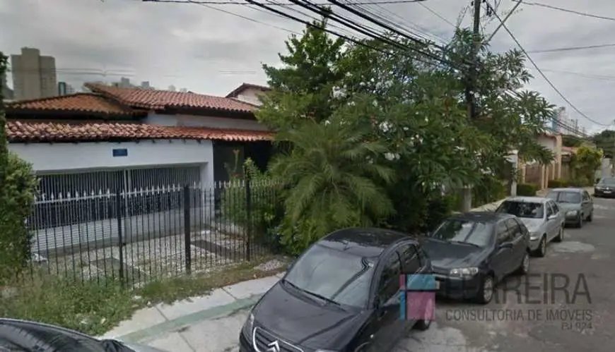 Casa para Alugar, 220 m² por R$ 10.000/Mês Caminho Das Árvores, Salvador - BA