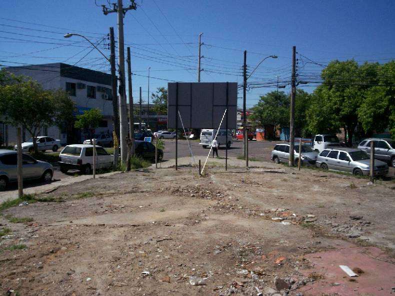 Lote/Terreno para Alugar, 300 m² por R$ 2.000/Mês Avenida Vinte e Um de Abril, 24 - Sarandi, Porto Alegre - RS