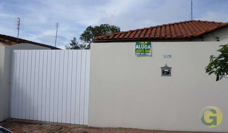 Casa com 2 Quartos para Alugar por R$ 650/Mês Vila Schiavon, Pederneiras - SP