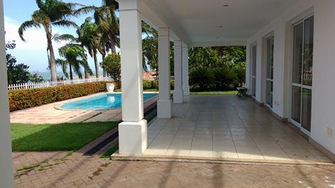 Casa de Condomínio com 4 Quartos à Venda, 465 m² por R$ 6.500.000 Ilha do Frade, Vitória - ES