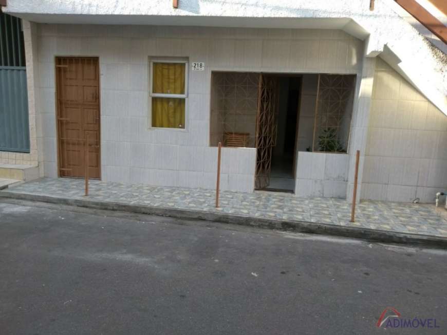 Casa com 2 Quartos à Venda, 115 m² por R$ 210.000 Maria Ortiz, Vitória - ES