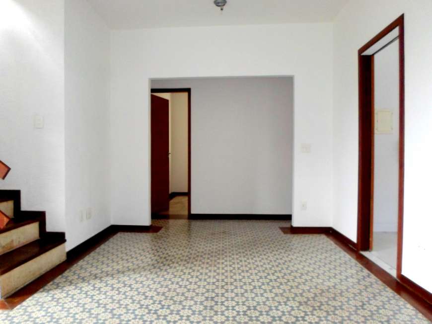 Cobertura com 4 Quartos para Alugar, 180 m² por R$ 2.800/Mês São Pedro, Belo Horizonte - MG
