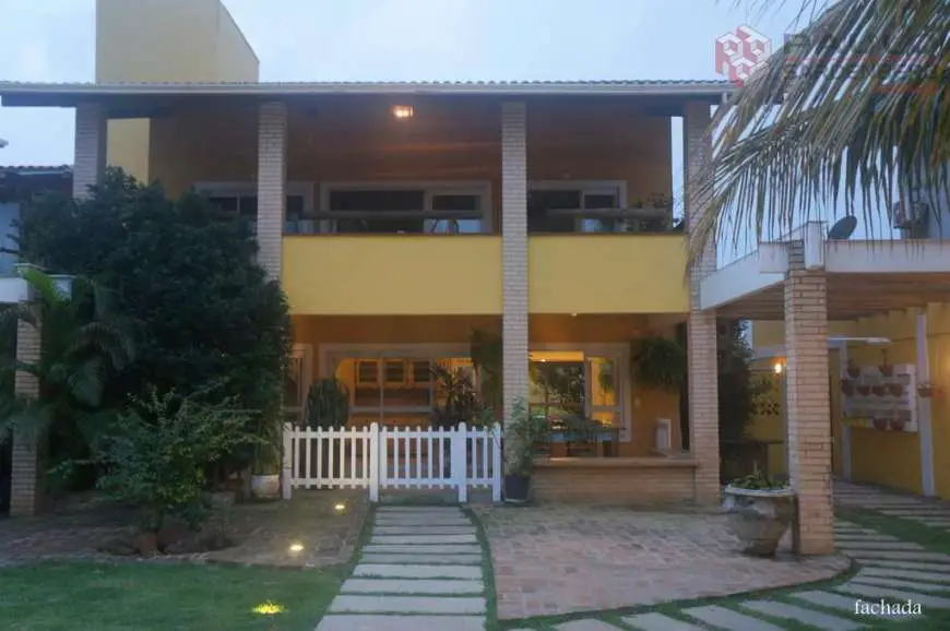 Casa com 2 Quartos à Venda, 300 m² por R$ 1.200.000 Manguinhos, Serra - ES