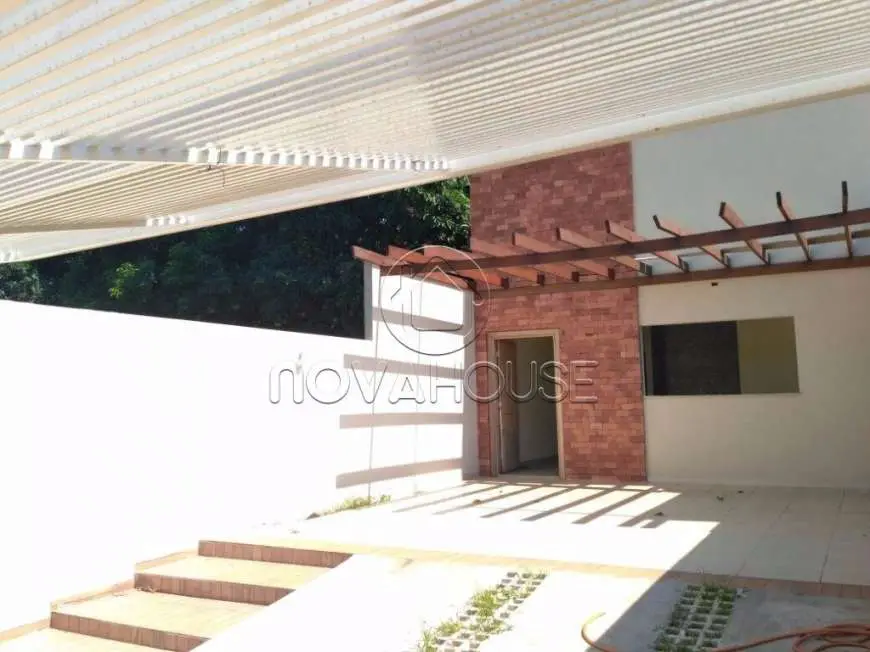 Casa com 3 Quartos à Venda, 94 m² por R$ 310.000 Santo Antônio, Campo Grande - MS