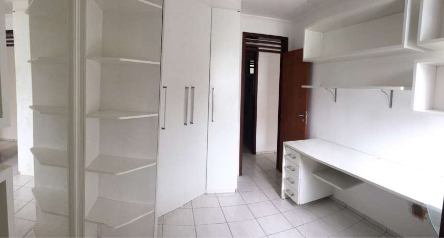 Apartamento com 3 Quartos à Venda, 109 m² por R$ 290.000 Rua Tomás Soares de Souza, 400 - Catole, Campina Grande - PB