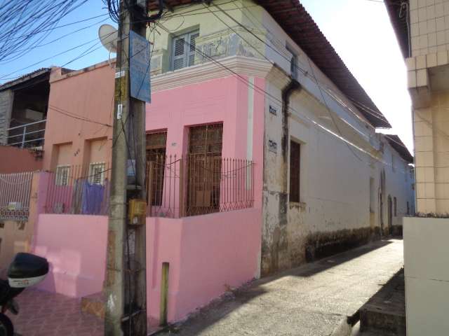 Casa com 1 Quarto para Alugar por R$ 400/Mês Rua da Assunção, 944 - Centro, Fortaleza - CE