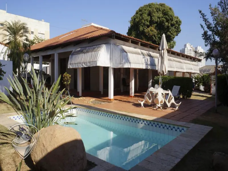 Casa com 4 Quartos para Alugar, 345 m² por R$ 2.500/Mês Rua Tailândia, 468 - Jardim Shangri-lá, Cuiabá - MT
