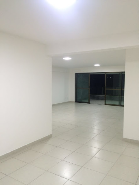 Apartamento com 4 Quartos para Alugar, 204 m² por R$ 6.000/Mês Parnamirim, Recife - PE