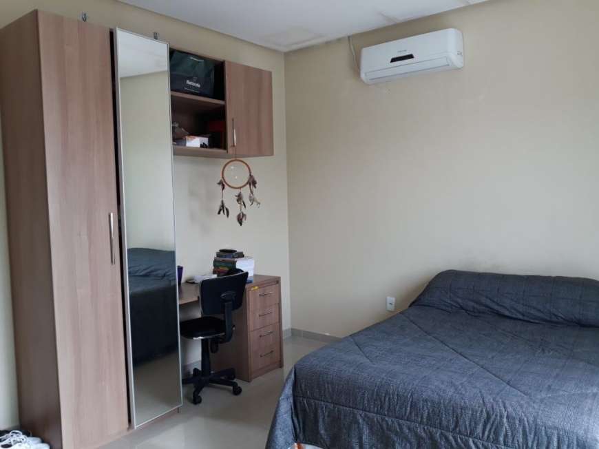 Casa com 6 Quartos à Venda, 246 m² por R$ 1.000.000 Rua Paul Adam - Parque Dez de Novembro, Manaus - AM