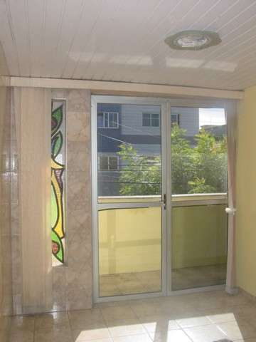 Casa com 3 Quartos para Alugar, 50 m² por R$ 850/Mês Rua Justiniano de Serpa, 593 - Benfica, Fortaleza - CE
