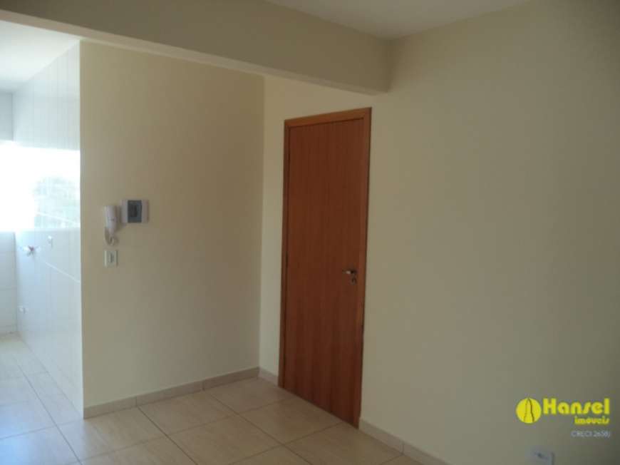 Apartamento com 2 Quartos para Alugar, 40 m² por R$ 600/Mês Alameda Arpo, 2274 - Costeira, São José dos Pinhais - PR