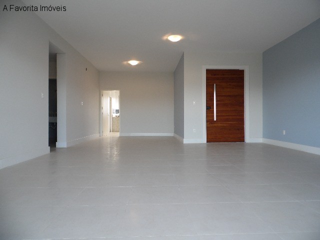 Apartamento com 4 Quartos para Alugar, 240 m² por R$ 5.000/Mês Jardim Nova Braganca, Bragança Paulista - SP