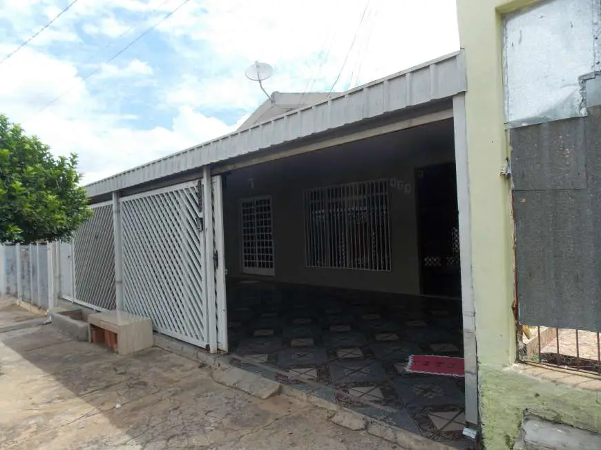 Casa com 5 Quartos à Venda, 280 m² por R$ 380.000 Rua Luiz Vaz de Camóes, 423 - Parque Residencial das Andorinhas, Cosmópolis - SP