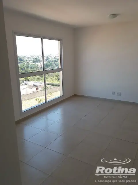 Apartamento com 1 Quarto para Alugar por R$ 750/Mês Jardim Inconfidência, Uberlândia - MG