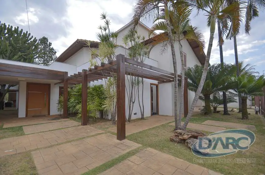 Casa com 4 Quartos para Alugar, 530 m² por R$ 16.000/Mês Shis Qi 23 Conjunto 17 - Setor de Habitacoes Individuais Sul, Brasília - DF