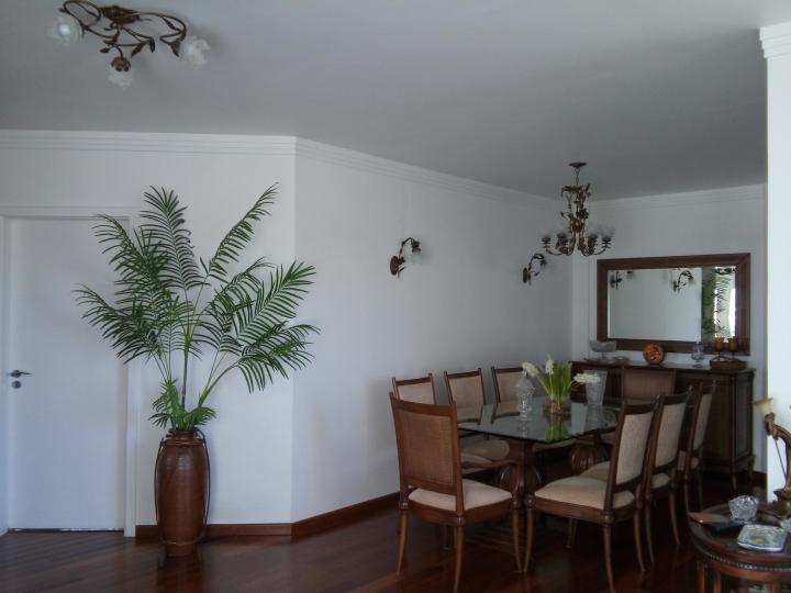 Apartamento com 4 Quartos à Venda, 240 m² por R$ 1.900.000 Vila Oliveira, Mogi das Cruzes - SP