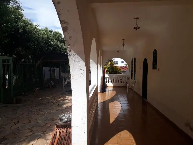 Casa com 3 Quartos à Venda, 400 m² por R$ 550.000 Santa Marta, Cuiabá - MT