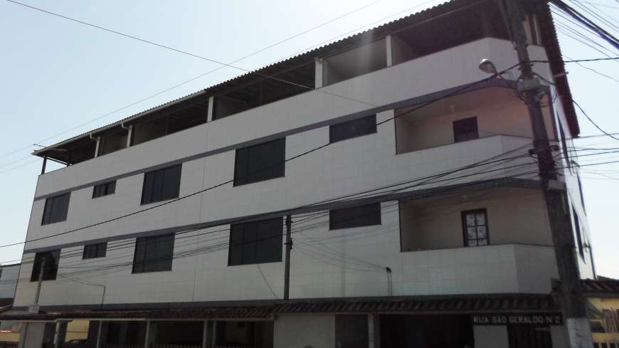 Apartamento com 1 Quarto para Alugar, 60 m² por R$ 650/Mês Rua São Geraldo, 2 - Bacaxá, Saquarema - RJ