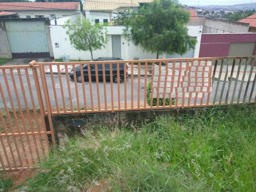 Lote/Terreno à Venda, 630 m² por R$ 500.000 Trevo, Belo Horizonte - MG