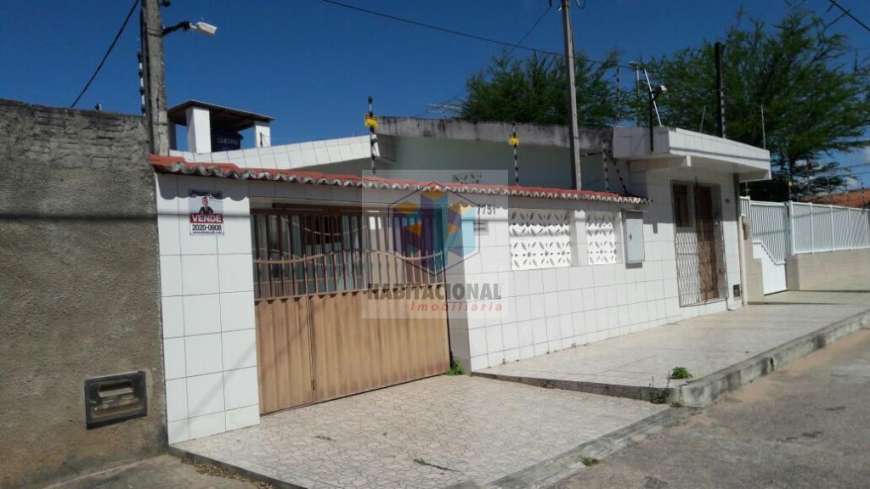 Casa com 4 Quartos à Venda, 300 m² por R$ 280.000 Rua Rio Guaíba, 7751 - Cidade Satelite, Natal - RN