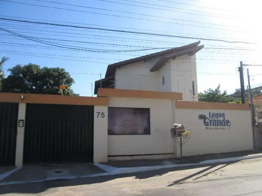 Casa de Condomínio com 2 Quartos à Venda, 70 m² por R$ 190.000 Rua das Violetas - Morada do Sol, Vila Velha - ES