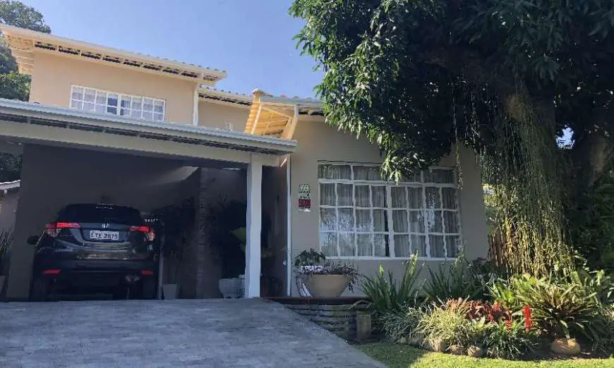 Casa de Condomínio com 4 Quartos para Alugar, 290 m² por R$ 6.000/Mês Estrada Francisco da Cruz Nunes - Piratininga, Niterói - RJ