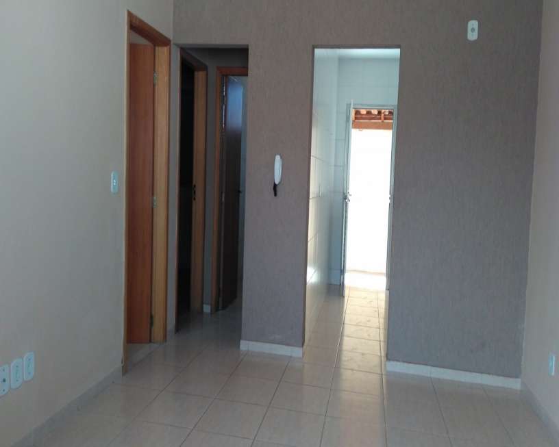Casa com 2 Quartos para Alugar, 50 m² por R$ 420/Mês Bairro Cidade Nova, Juatuba - MG