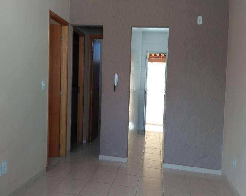 Casa com 2 Quartos para Alugar, 50 m² por R$ 420/Mês Bairro Cidade Nova, Juatuba - MG