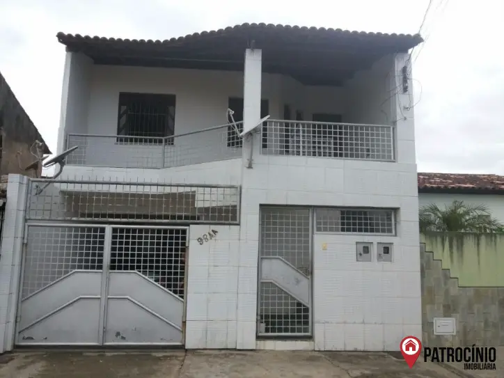 Casa com 6 Quartos à Venda, 225 m² por R$ 500.000 Coronel Jose Pinto, Feira de Santana - BA