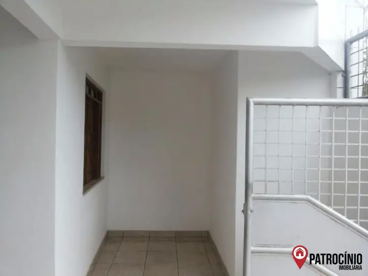 Casa com 6 Quartos à Venda, 225 m² por R$ 500.000 Coronel Jose Pinto, Feira de Santana - BA