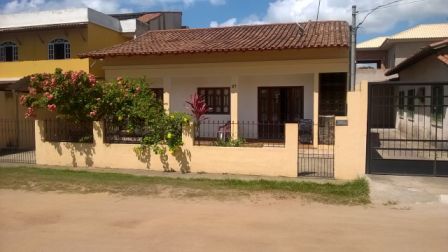 Casa com 3 Quartos à Venda por R$ 220.000 Praia Grande, Fundão - ES