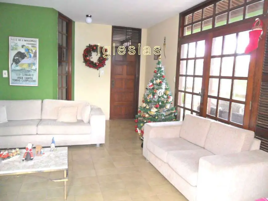 Casa com 3 Quartos à Venda, 540 m² por R$ 1.800.000 Ponta Negra, Natal - RN