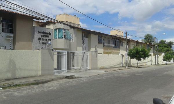 Apartamento com 2 Quartos à Venda, 115 m² por R$ 290.000 Rua Escrivão Azevedo - Cidade dos Funcionários, Fortaleza - CE