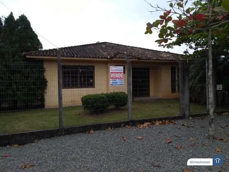 Casa com 3 Quartos à Venda, 160 m² por R$ 490.000 Pirabeiraba, Joinville - SC