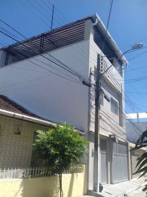 Casa com 1 Quarto para Alugar, 100 m² por R$ 650/Mês Rua Almirante Eduardo Wandenkolk, 182 - Santo Amaro, Recife - PE