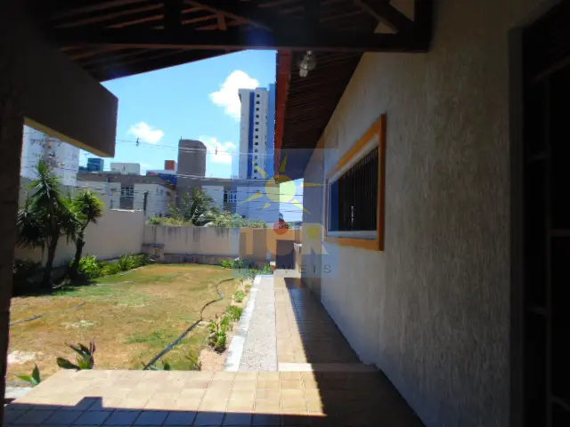 Casa com 4 Quartos à Venda, 800 m² por R$ 750.000 Capim Macio, Natal - RN