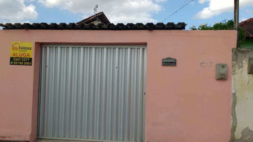 Casa com 2 Quartos para Alugar, 48 m² por R$ 450/Mês Rua Fábio de Sousa Oliveira, 376 - Serrotão , Campina Grande - PB