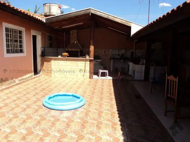 Casa com 5 Quartos à Venda, 240 m² por R$ 549.998 Rua Marechal Hermes - Vila Palmira, Campo Grande - MS