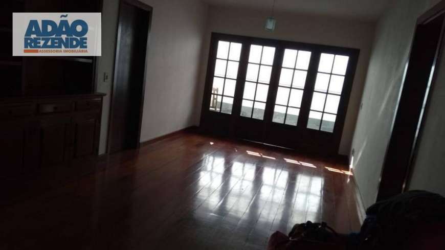 Apartamento com 2 Quartos à Venda, 68 m² por R$ 300.000 Barra do Imbuí, Teresópolis - RJ