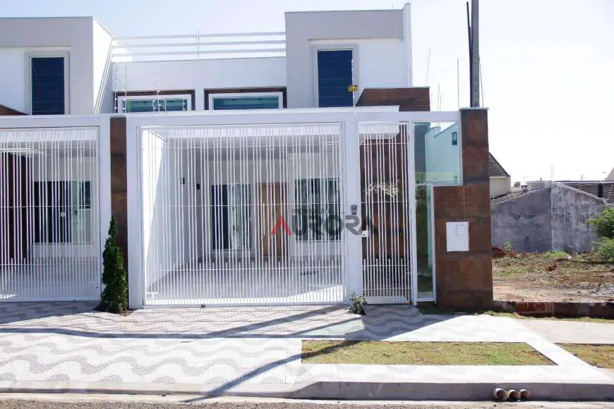 Casa com 3 Quartos à Venda, 112 m² por R$ 380.000 Rua Pioneiro Múcio Rodrigues - Jardim Brasil, Maringá - PR